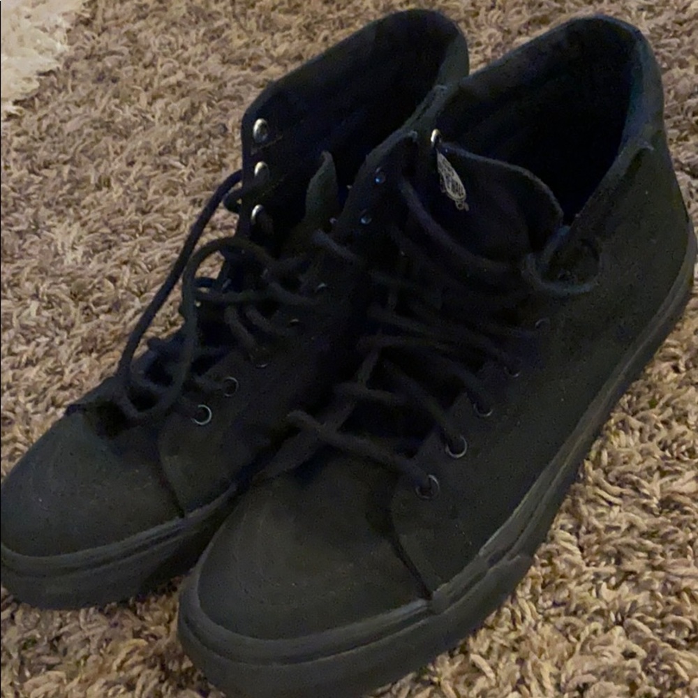 Men’s high top Vans